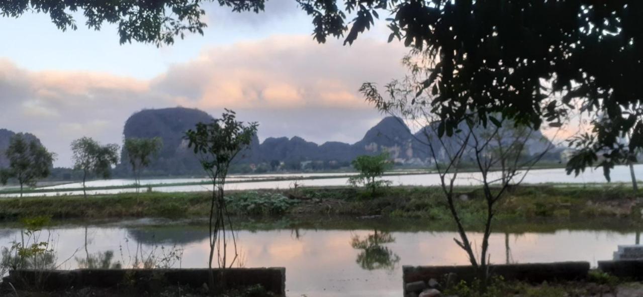 Tam Coc Moutainside *